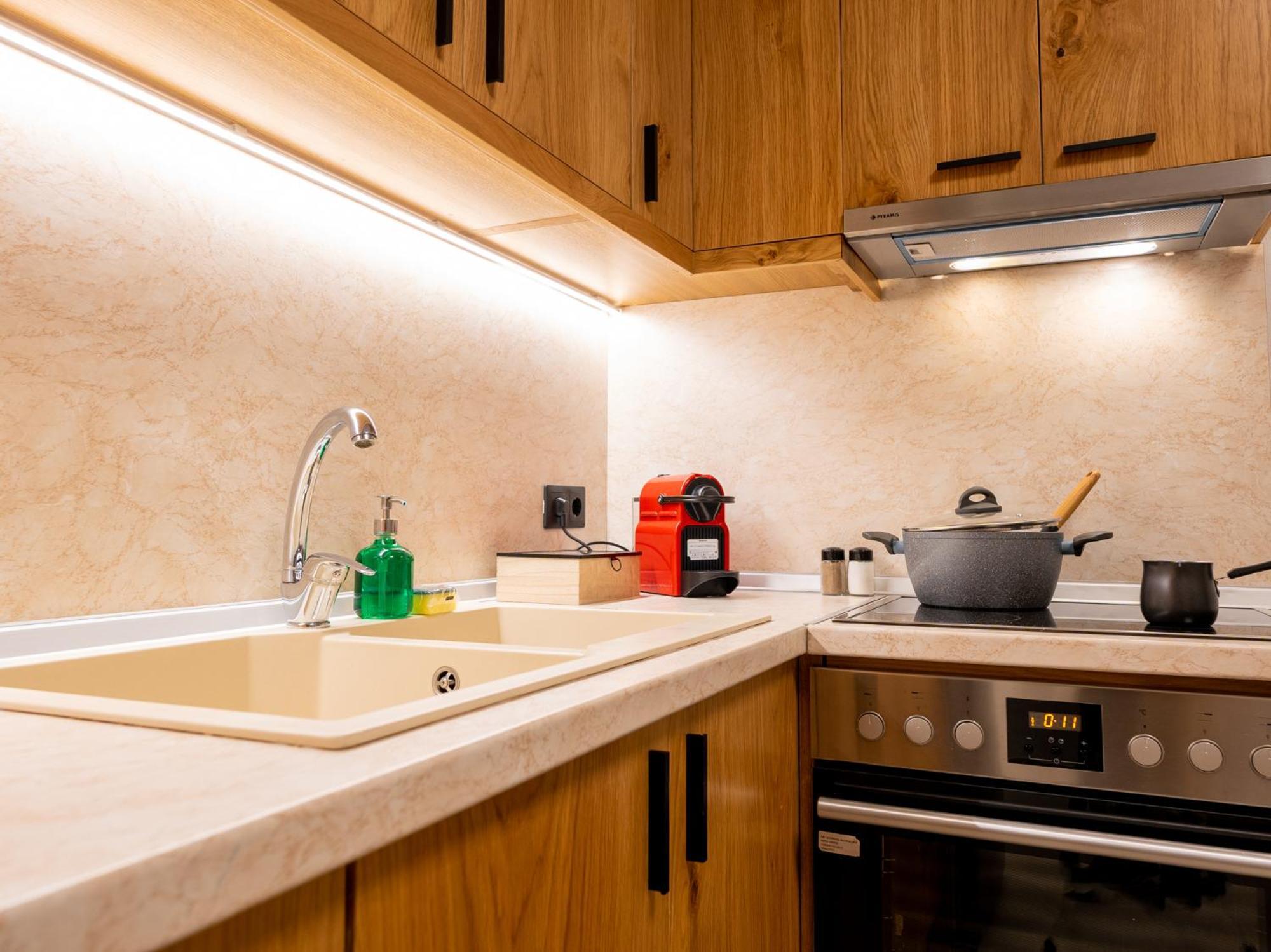 Antony'S Luxury Apartments นิกิติ ภายนอก รูปภาพ