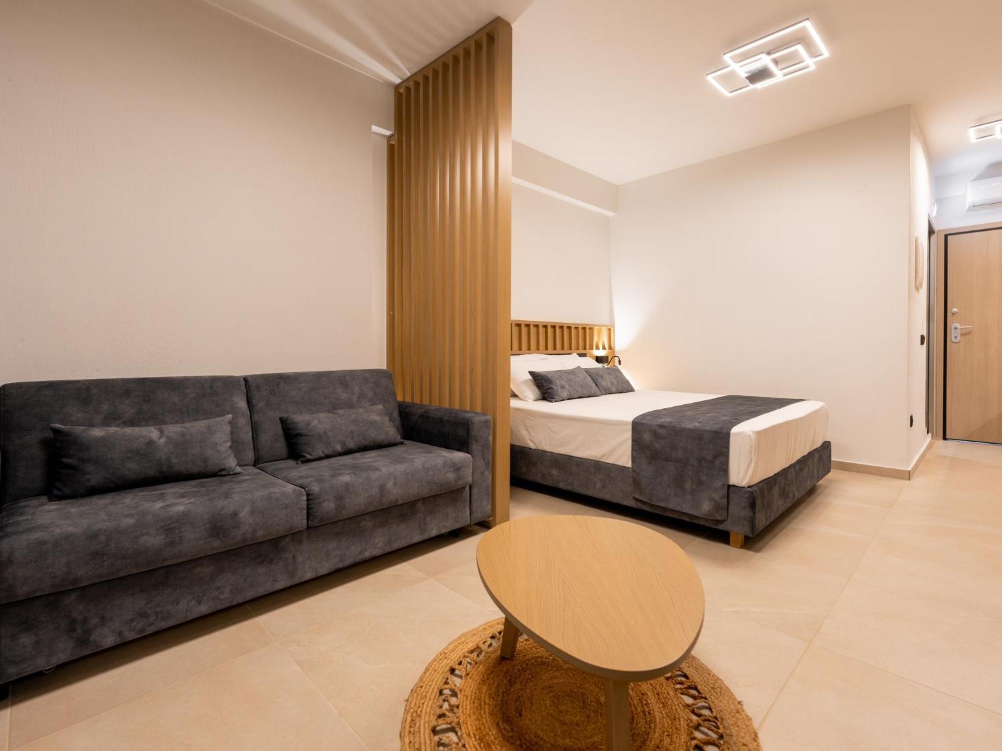 Antony'S Luxury Apartments นิกิติ ภายนอก รูปภาพ